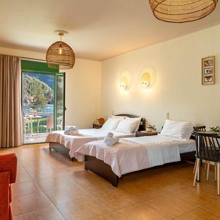 Aiora Suites Sívota Buitenkant foto