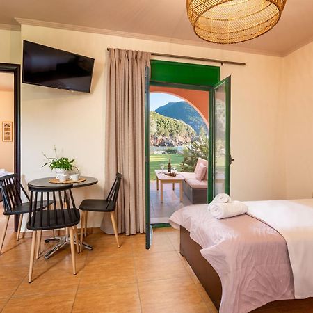 Aiora Suites Sívota Buitenkant foto