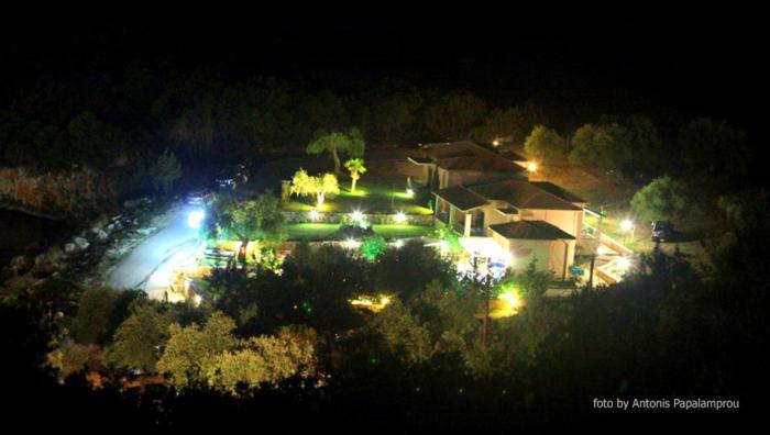 Aiora Suites Sívota Buitenkant foto
