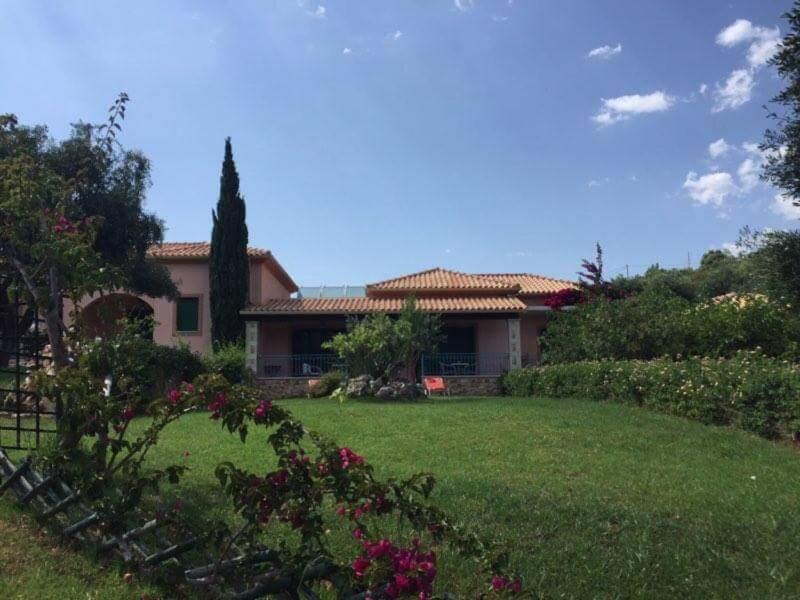 Aiora Suites Sívota Buitenkant foto