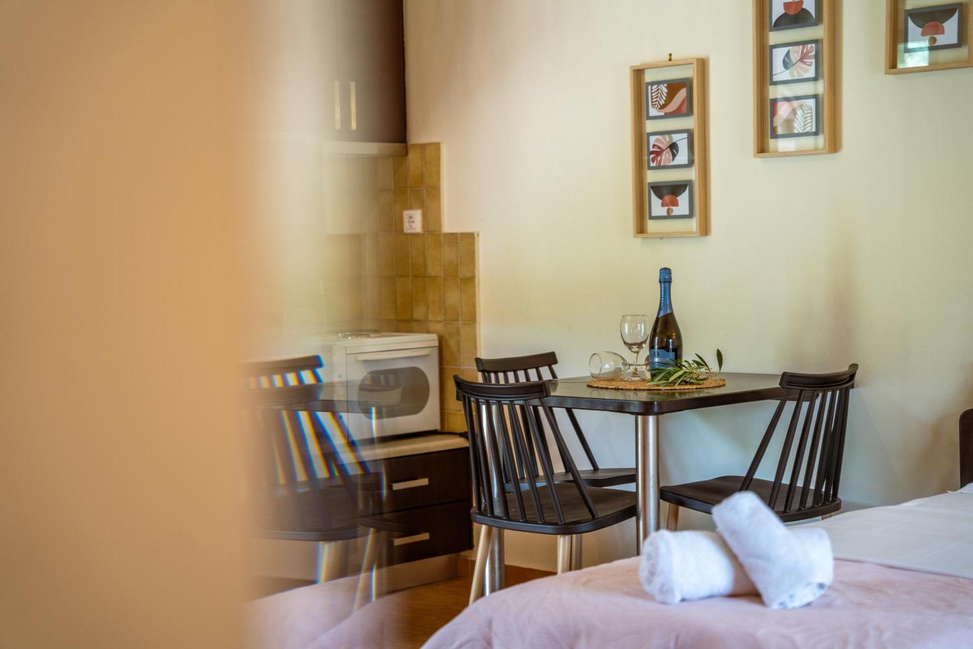 Aiora Suites Sívota Buitenkant foto