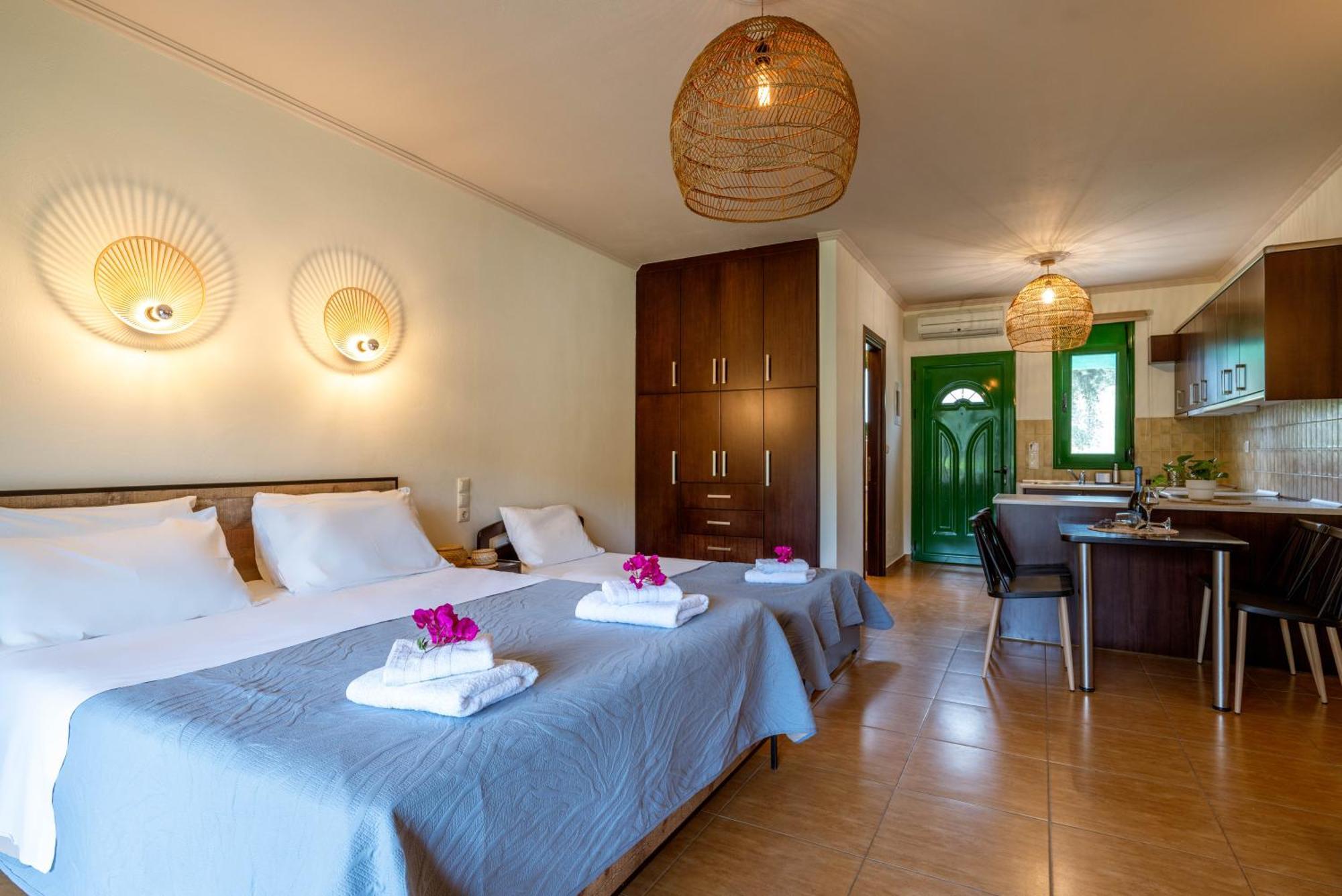 Aiora Suites Sívota Buitenkant foto