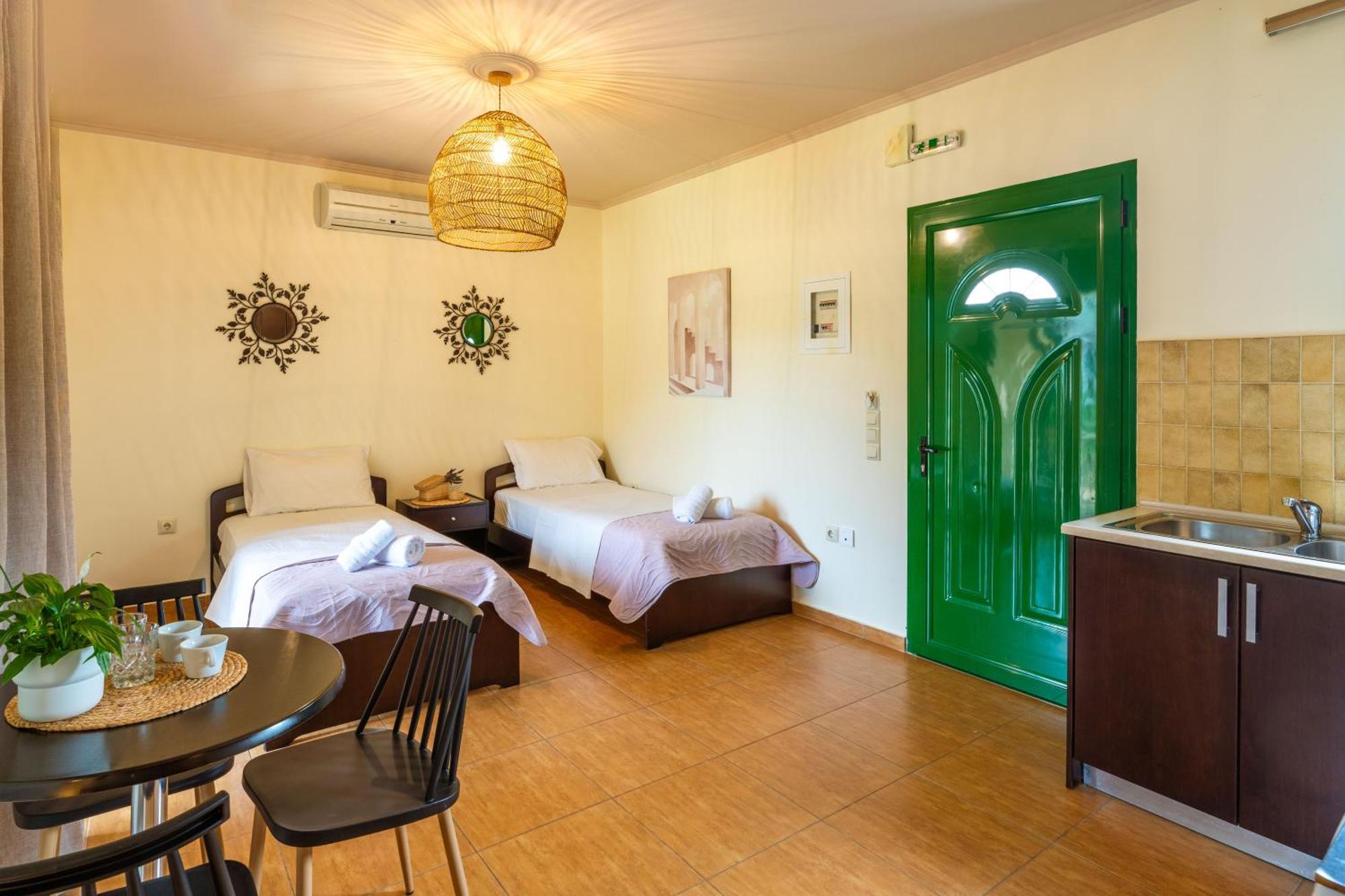Aiora Suites Sívota Buitenkant foto
